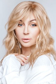 Photo of Iryna Bilyk as Alice's mother