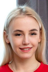 Photo of Sara Rich