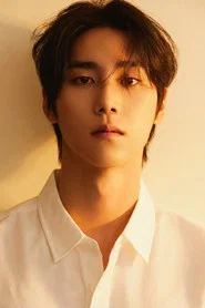 Photo of Ji Ho-geun as Han Tae-yi