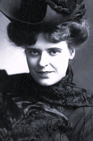 Photo of Octavia Broske as Polly Poplar