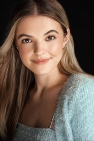 Photo of Madison MacIsaac as Zoey