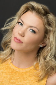 Photo of Robyn Hurder