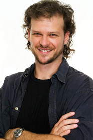Photo of Carlos Thiré as Nicholas (Treinador)