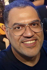 Photo of Tom Pires as Vinicius