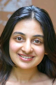 Photo of Esther Anil as Nandhakumar's daughter