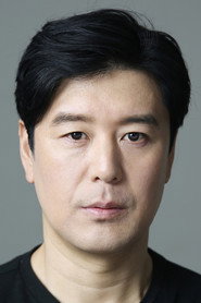 Photo of Hwang Seok-ha as Radio Announcer