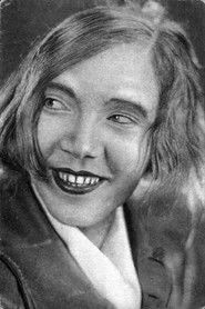 Photo of Alexandra Khokhlova as Edith Nelson