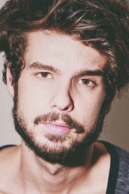 Photo of Caíque Nogueira as Thiago