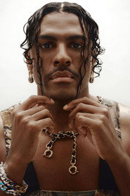 Photo of Rico Dalasam as Tio Roney