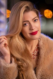 Photo of Sophie Rankin as Alice