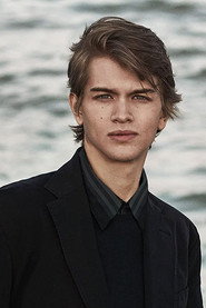 Photo of Cameron Geddes as Mailman