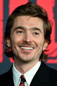 Photo of Austin Abrams as Dash