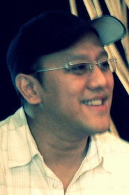 Photo of Harry Dagoe Suharyadi as Man