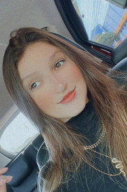 Photo of Ana Carolina Qualtieri as Ana Carolina