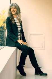 Photo of Claire Lindley
