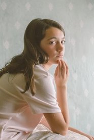 Photo of Andrea Fandos as María