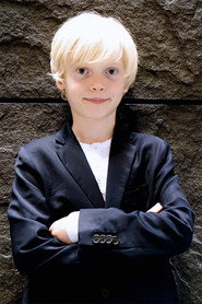Photo of Adam Ekeli as Henrik