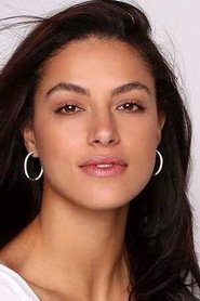 Photo of Desirée Popper as Isabella