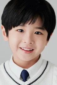 Photo of Lee Chae-hyun as Dong-hoon
