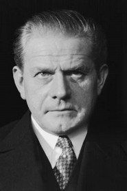 Photo of Friedrich Kayssler as Vater Schiller