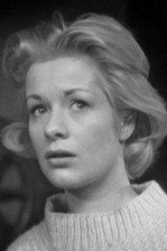 Photo of Miranda Connell as Isobel Gille