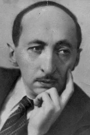 Photo of Ilya Nabatov as American journalist