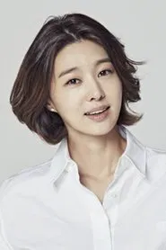 Photo of Park Min-jung as Ji-yeon
