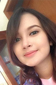 Photo of Rosnita Putri as Elin