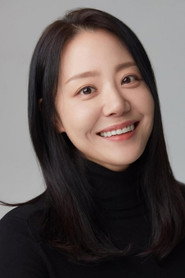 Photo of Lee Ji-hae as Seo Jun-mo