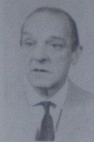 Photo of Miguel Ligero as Sr. Hernández