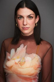 Photo of Isabelle Owens as Maureen