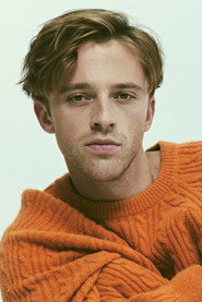 Photo of Benjamin Voisin as Lucien de Rubempré