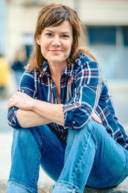 Photo of Renée Hackett as Linda