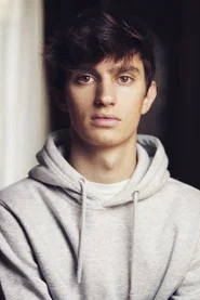 Photo of Paul Gomerieux as Thomas