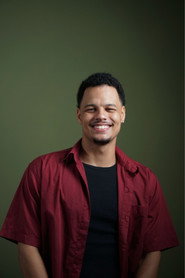Photo of João Ives as Mãos