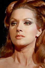 Photo of Helga Liné as Doctora