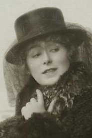 Photo of Lola Urban-Kneidinger as Antonia