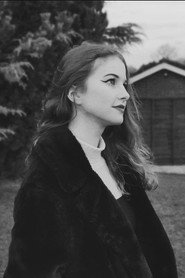 Photo of Mia Oz as Mugging Victim
