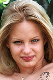 Photo of Vivien Martines as Seconda collegiale
