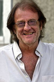 Photo of Luis Eduardo Aute as Self