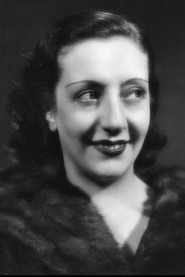 Photo of Lia Orlandini as Anna's mother