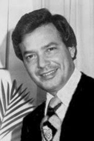 Photo of José Yedra as Gumaro Piña