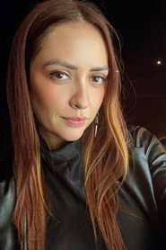 Photo of Ali Robinson as Ali