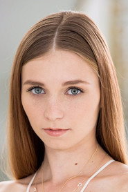 Photo of Ava Parker