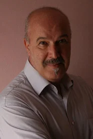 Photo of Alberto González as Henry