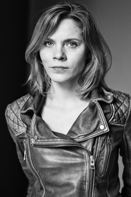 Photo of Marnie Baxter as Victoria