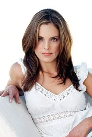 Photo of Robin Paul as Sarah Reeves