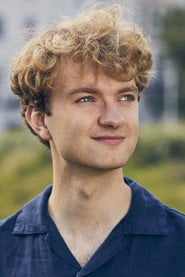Photo of Tom Simons as Self - Host