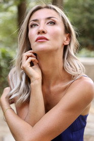 Photo of Selin Deveci as Simona