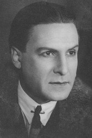 Photo of Pyotr Podvalniy as Frunze